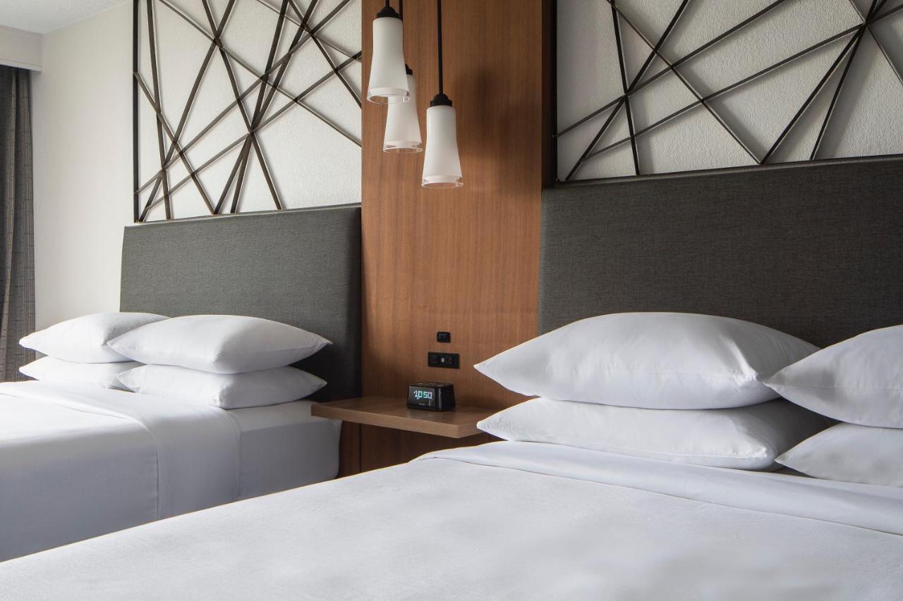 Hotel Marriott South At Hobby Airport Houston