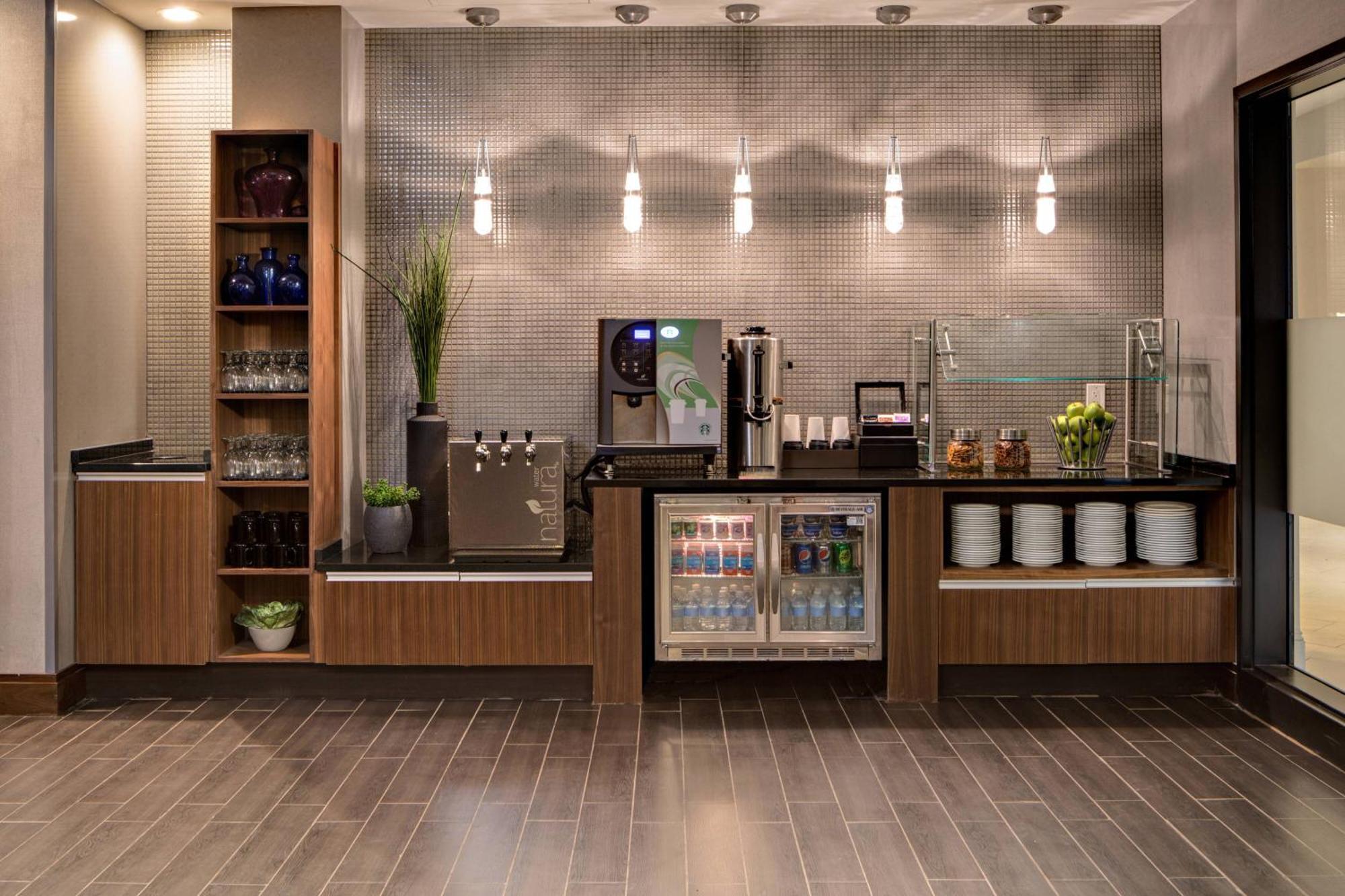 Hotel Marriott South At Hobby Airport 3*